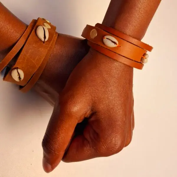 Brown Genuine Leather and Shells Double Bracelet